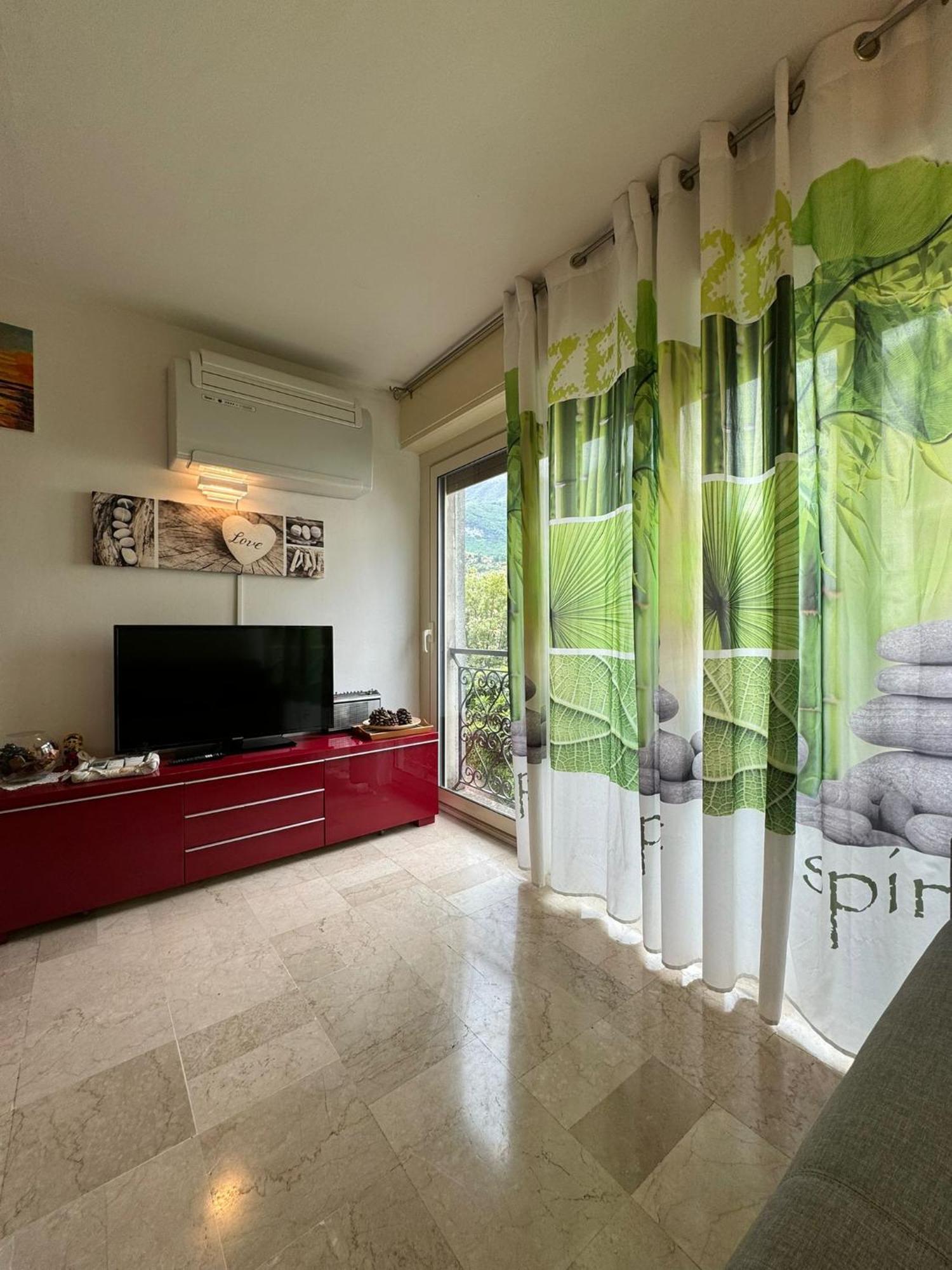 Appartamento Lido 'With Parking Space Included' Toscolano Maderno Exterior foto
