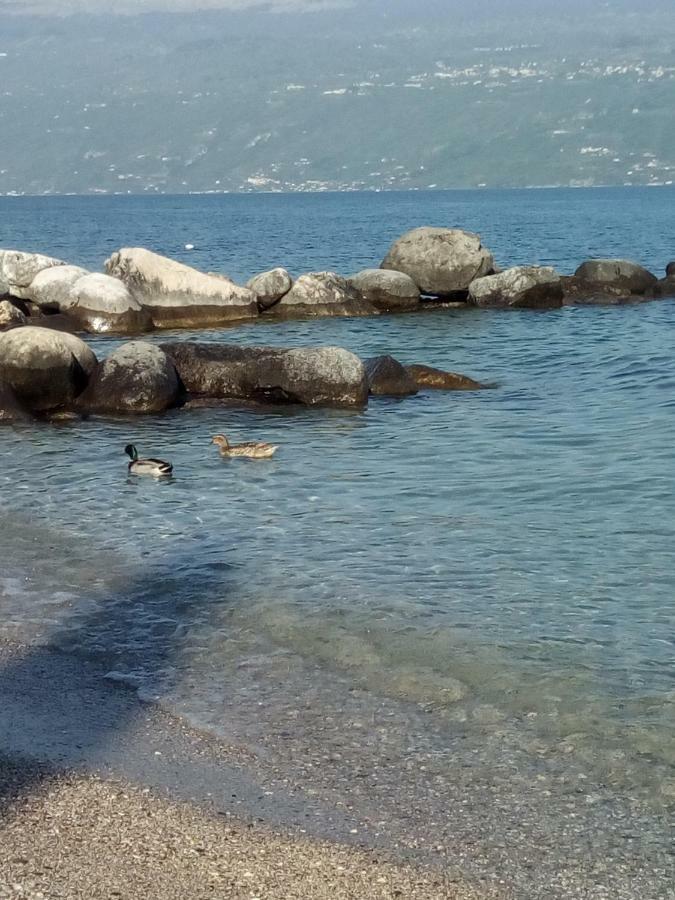 Appartamento Lido 'With Parking Space Included' Toscolano Maderno Exterior foto